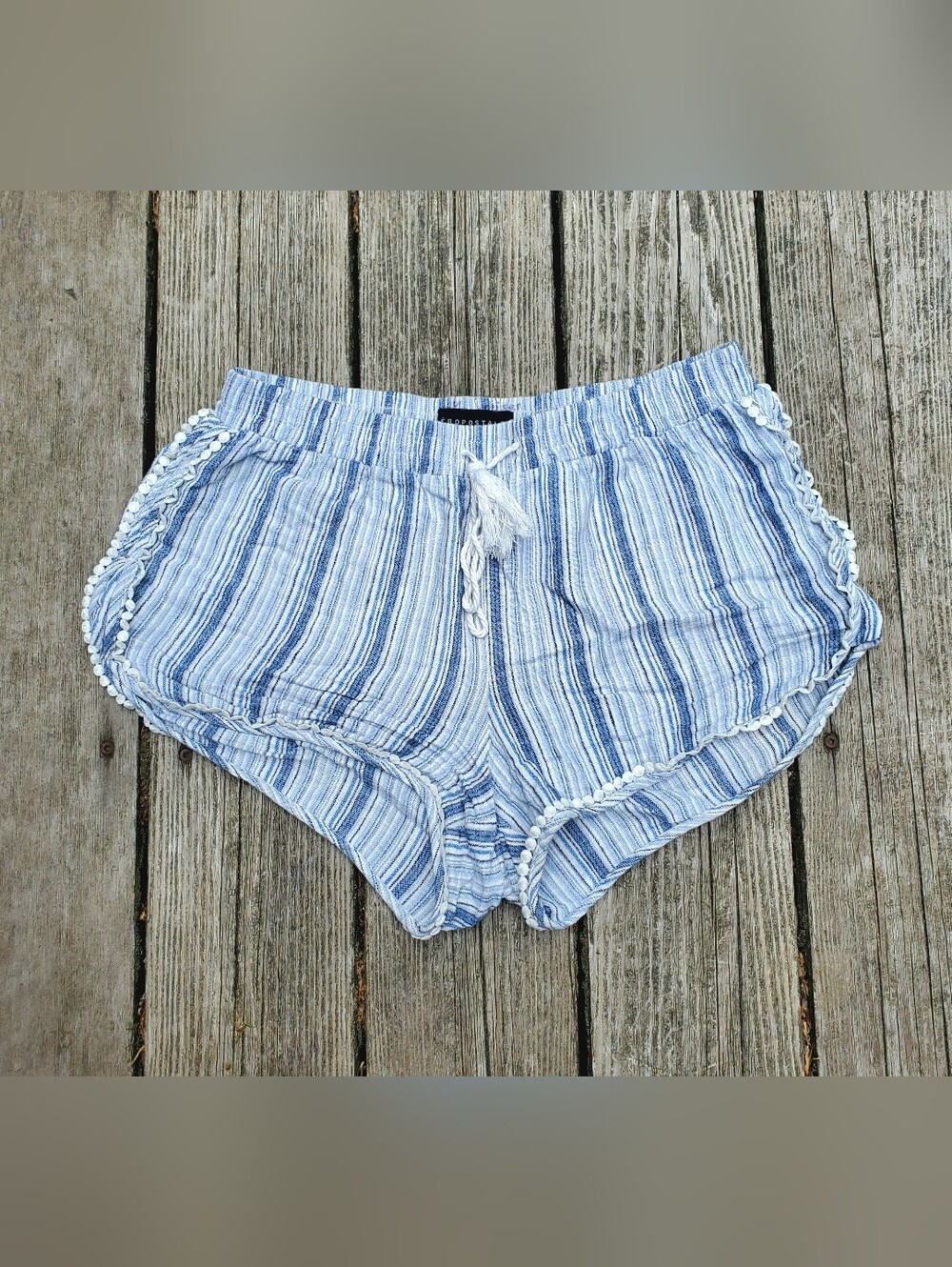 Aeropostale • Striped Soft Shorts • Linen • Medium